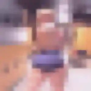 Tessa, femme de 25 ans cherche rencontre adulte à Allassac