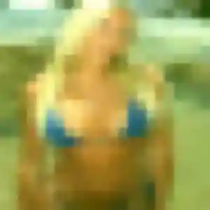 Siham, fille de 29 ans propose rencontre adulte à Ambazac