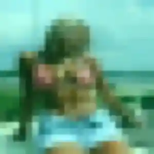 Juliette, 22 ans, cherche un rencontre adulte à Arpajon-sur-Cère
