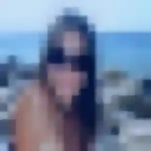 rencontre adulte à Artigues-près-Bordeaux : profil de Alessandra, 29 ans - accès libre