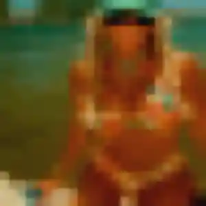Clarisse, 19 ans, connectée à Aurec-sur-Loire pour un rencontre adulte