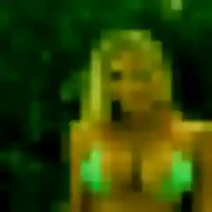 Contacte Lena, 23 ans à Auriol gratuitement