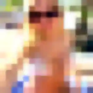 Azalee, fille de 21 ans cherche rencontre adulte à Bâgé-Dommartin