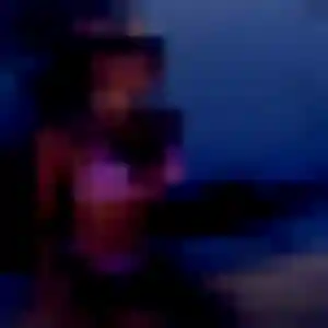Charmante Ariane, 26 ans à Barby - voir sa photo