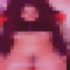 Charmante Rachida, 28 ans à Bas-en-Basset - voir sa photo