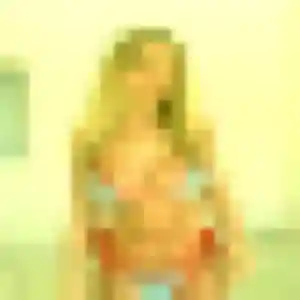 Ivana, 19 ans, cherche un rencontre adulte à Bavans