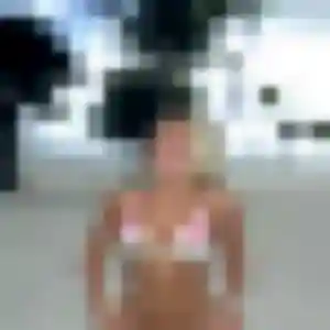 Anne-Charlotte (38 ans) à Bourgoin-Jallieu cherche une rencontre aujourd'hui
