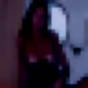 Romina, 39 ans, en ligne à Bréviandes pour un rencontre adulte