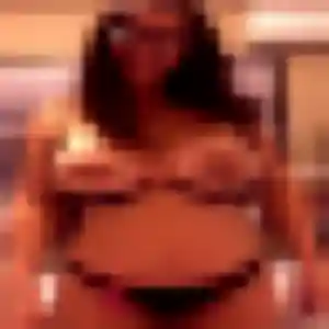 Photo de Magalie à Canet (29 ans) - rencontre adulte sans inscription