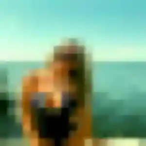 Henriette, 25 ans, en ligne à Cassis pour une rencontre coquine