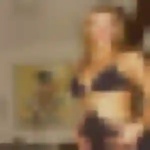 Eugenie, 21 ans, en ligne à Caumont-sur-Durance pour un rencontre adulte