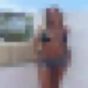 Ulrike, 40 ans, cherche un rencontre adulte à Cerizay
