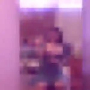 Olga, 20 ans, en ligne à Châteaubernard pour un rencontre adulte