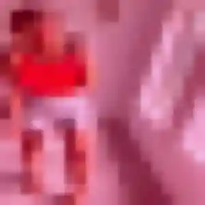 Charmante Adelaide, 36 ans à Creuzier-le-Vieux - voir sa photo