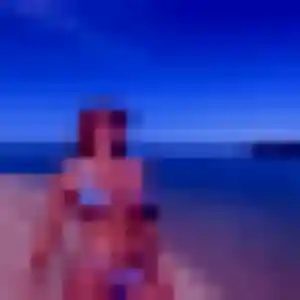 Photo de Maeva à Cuges-les-Pins (41 ans) - rencontre adulte sans inscription