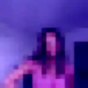 Contacte Adelaide, 26 ans à Échiré en privé