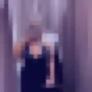 Berenice, 27 ans, en ligne à Gueugnon pour une rencontre coquine