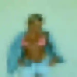 Brune, fille de 26 ans propose rencontre adulte à Jonquières