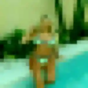 Photo de Oriane à Jonquières-Saint-Vincent (40 ans) - rencontre adulte anonyme