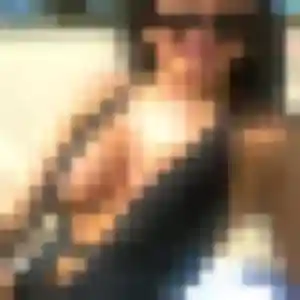 Philippine, 43 ans, connectée à La Destrousse pour une rencontre coquine