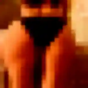 Prisca, 19 ans, connectée à La Grande-Motte pour un rencontre adulte