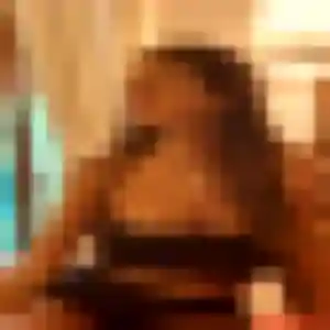 Salima, 30 ans, veut un rencontre adulte à Le Péage-de-Roussillon