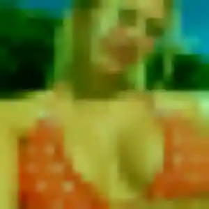 Jeanne, 21 ans, cherche un rencontre adulte à Martillac