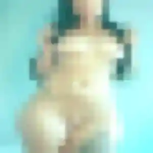 Photo de Oceane à Publier (20 ans) - rencontre adulte sans inscription