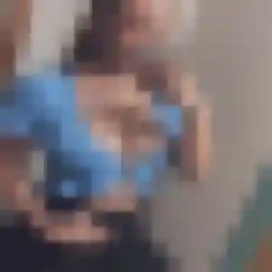 Elena (30 ans) à Saint-Aubin-de-Médoc cherche une rencontre aujourd'hui