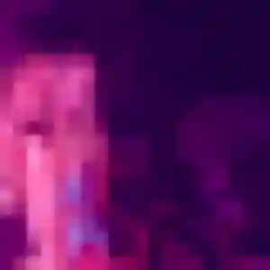 Louna, 25 ans, connectée à Saint-Cyr-sur-Mer pour un rencontre adulte