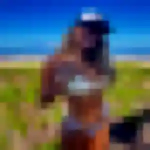 Delia, 42 ans, disponible à Saint-Étienne-de-Tulmont pour un rencontre adulte