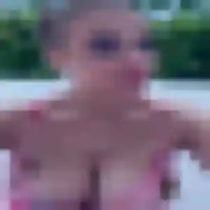 Valentine, femme de 32 ans propose rencontre adulte à Saint-Fons
