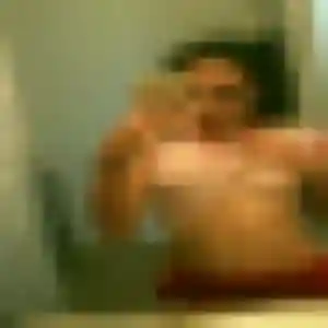 Profil de Sarah à Saint-Genès-Champanelle (34 ans) - rencontre adulte anonyme