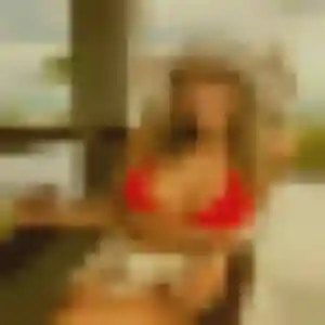 Adele, femme de 30 ans cherche rencontre adulte à Saint-Genis-Pouilly