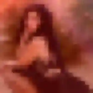 Sexy Philippine, 23 ans à Saint-Genis-Pouilly - voir sa photo