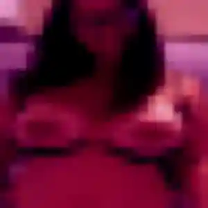 Photo de Lola à Saint-Quentin-la-Poterie (30 ans) - rencontre adulte anonyme