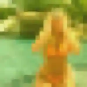 Rym, 37 ans, en ligne à Saint-Xandre pour une rencontre coquine