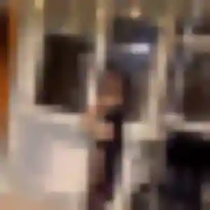 Photo de Nelly à Saint-Zacharie (28 ans) - rencontre adulte sans inscription