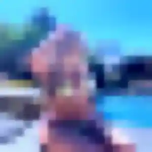 Marie, 22 ans, cherche un rencontre adulte à Saïx