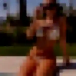 Iris, femme de 32 ans propose rencontre adulte à Salindres