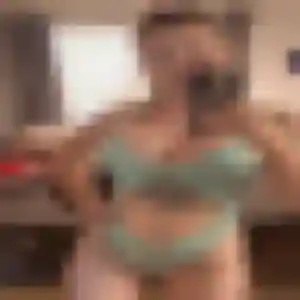 Jolie Zoe, 34 ans à Salles - découvrir son profil