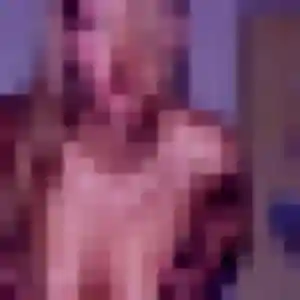 Claire, 23 ans, connectée à Schweighouse-sur-Moder pour un rencontre adulte