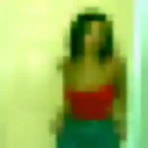 Fleur (28 ans) à Sury-le-Comtal cherche un rencontre adulte rapidement