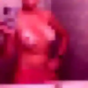 Noura, 39 ans, connectée à Tourves pour une rencontre coquine