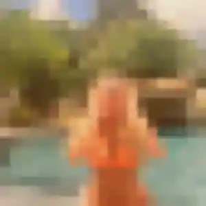 Lucienne (19 ans) à Trets attend une rencontre ce soir