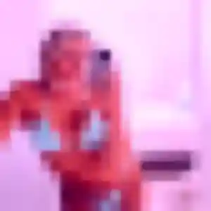 Sabine, 34 ans, connectée à Val de Virvée pour un rencontre adulte