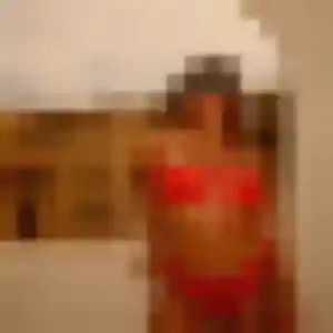 Rania (37 ans) à Valentigney attend une rencontre ce soir